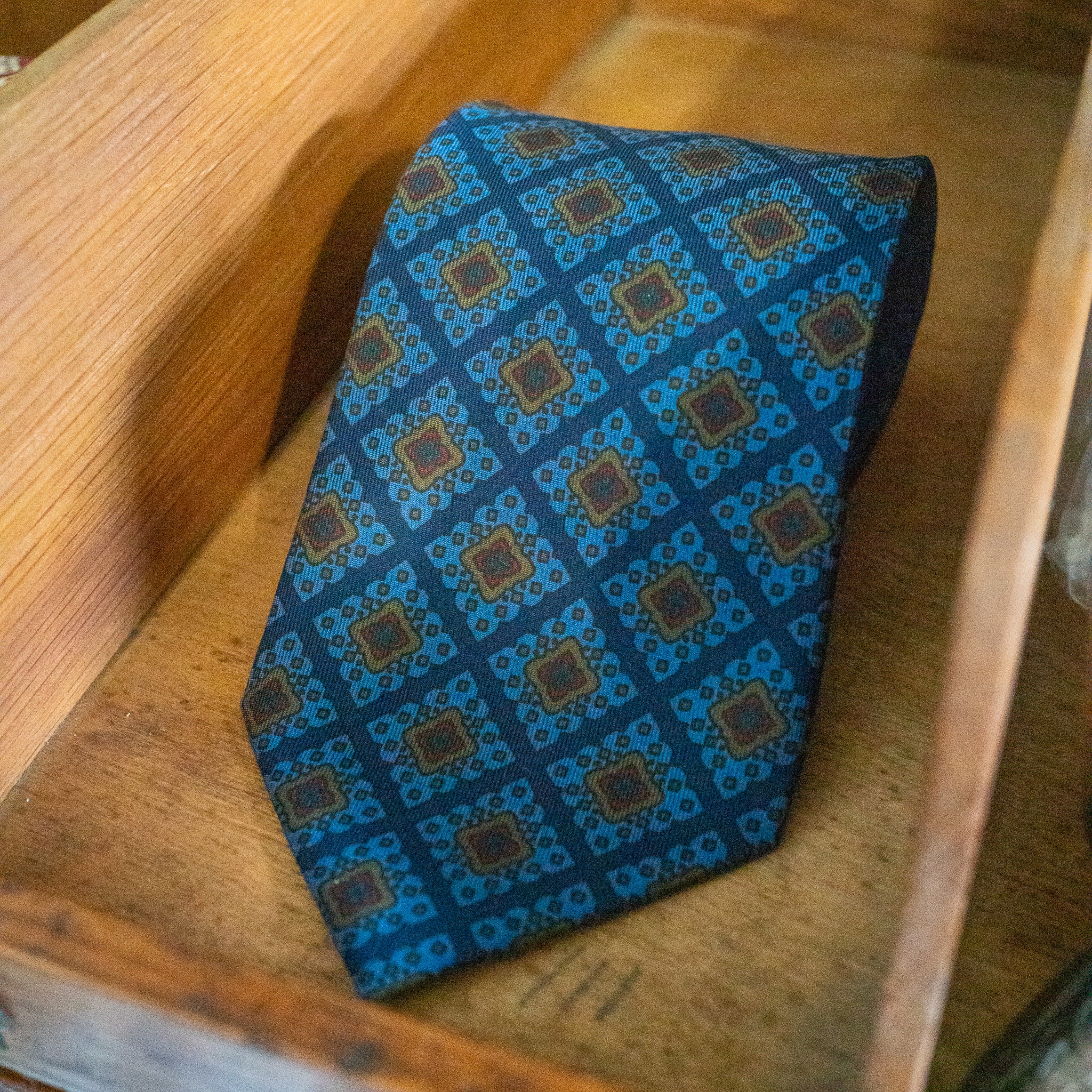 Navy Blue Diamond Madder Silk Tie